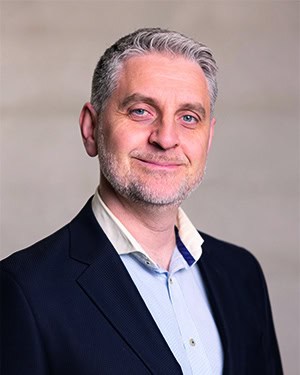 Slava Liakhov Portrett